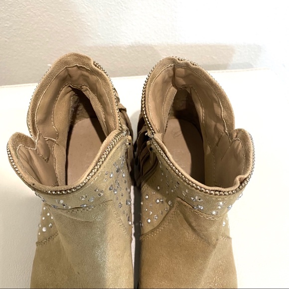 Embellished Fringe Shorty Boots - Picture 5 of 13